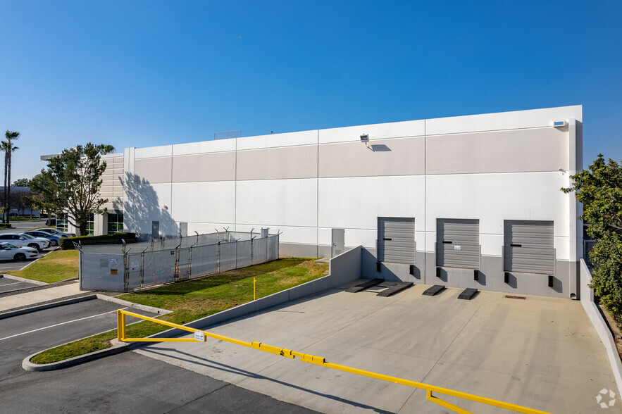 More Photos Of 9988 Santa Fe Springs Rd, Santa Fe Springs Manufacturing For Lease