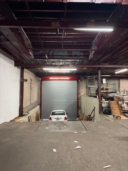 More Photos Of 3440 11th St, Astoria Manufacturing For Sale
