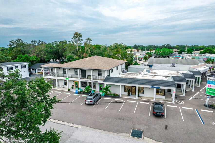 More Photos Of 400 Indian Rocks Rd N, Belleair Bluffs Storefront Retail Office For Lease