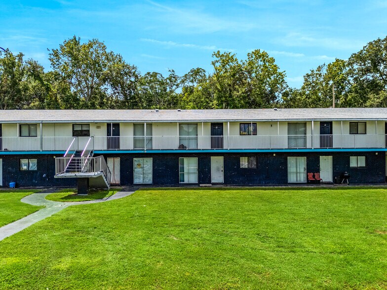 More Photos Of 1625 Mercy Dr, Orlando Apartments For Sale