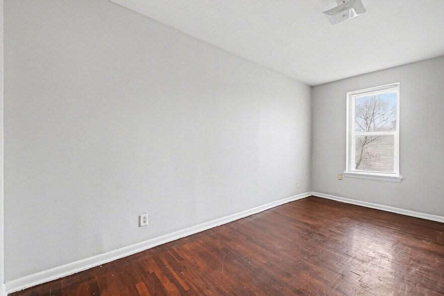 More Photos Of 2416 S 16th St, Omaha Apartments For Sale