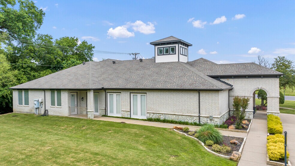 More Photos Of 840 E I-20 Hwy, Arlington Medical For Sale