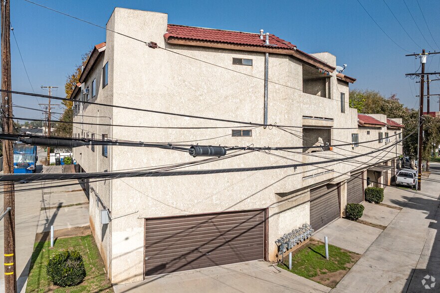 More Photos Of 2121 El Paseo, Alhambra Apartments For Sale