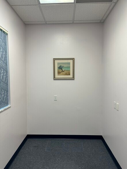 More Photos Of 214 Pasadena Ave S, Saint Petersburg Office For Lease