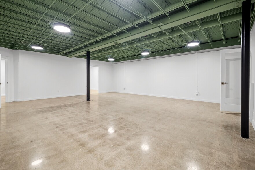 More Photos Of 1625 S Boston Ave, Tulsa Office For Sale