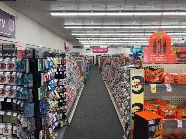 More Photos Of 300 Liberty St, Walkerton Drugstore For Sale