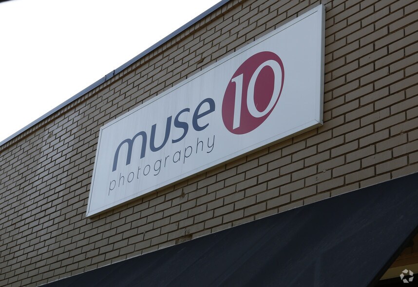 More Photos Of 1021 S Main St, Greenville Freestanding For Lease