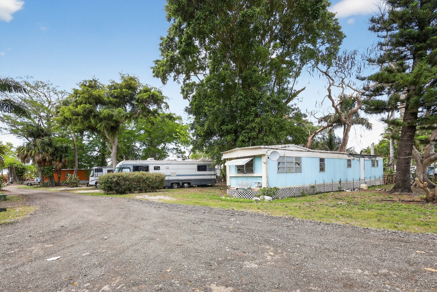 More Photos Of 1 Richard Keen Rd, Pahokee Manufactured Housing Mobile Home Park For Sale
