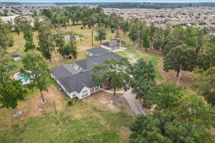 More Photos Of 3610 Otto Rd, Spring Specialty For Sale