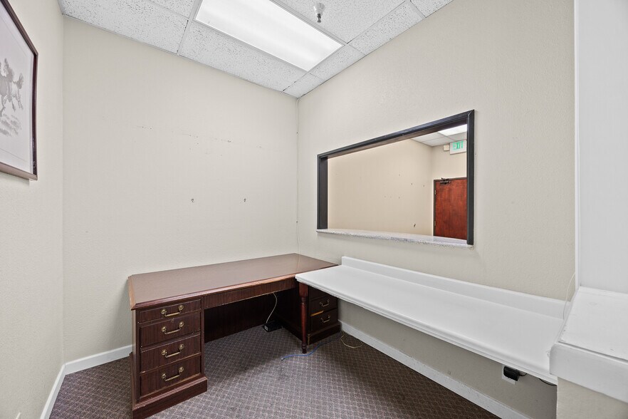 More Photos Of 300 S Garfield Ave, Monterey Park Office For Sale