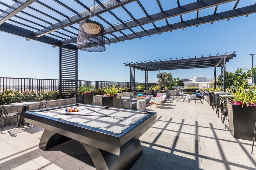 More Photos Of 1365 McCandless Dr, Milpitas Multifamily For Sale