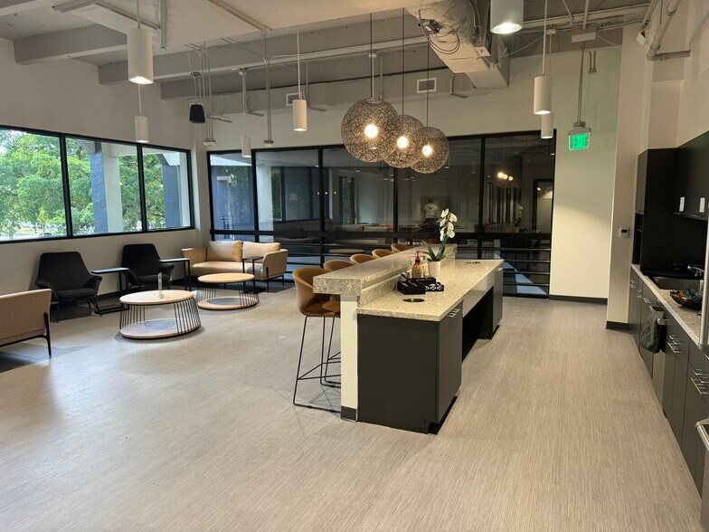 More Photos Of 15450 New Barn Rd, Miami Lakes Coworking Space