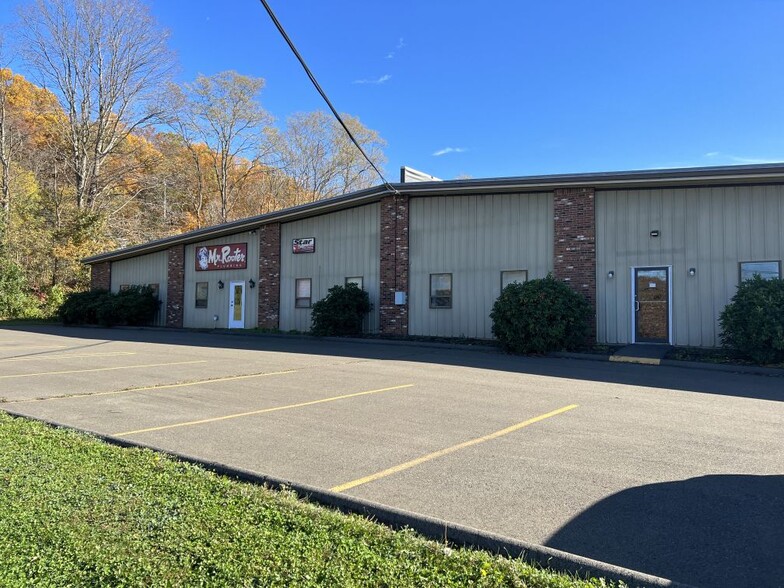 Primary Photo Of 2 Commerce Dr, North Branford Warehouse For Sale