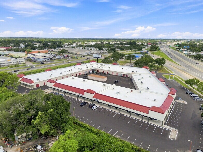 More Photos Of 14100 US Highway 19 N, Clearwater Unknown For Lease