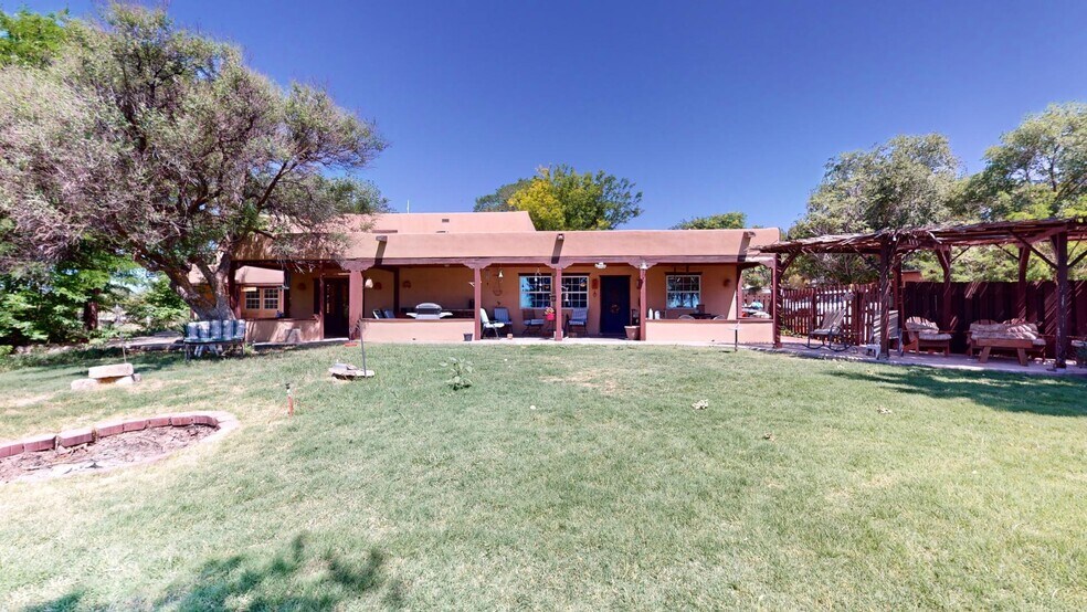 More Photos Of 1804 E College Blvd, Roswell General Retail For Sale