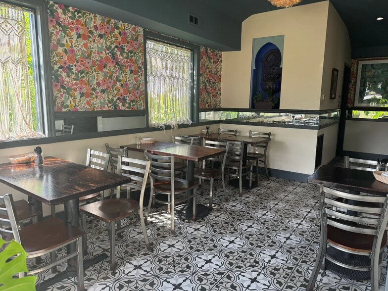 More Photos Of 1785 Western Ave, Albany Restaurant For Sale