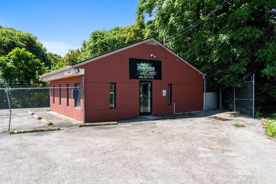 Primary Photo Of 5409 Charlotte Pike, Nashville Auto Dealership For Lease