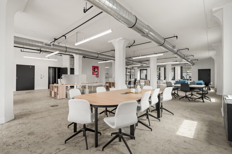 More Photos Of 950 S Broadway, Los Angeles Office For Lease