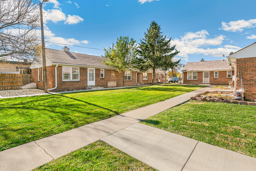 Primary Photo Of 1690 W Girard Ave, Englewood Apartments For Sale