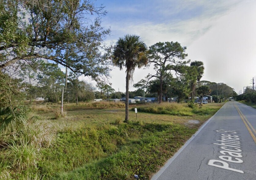 More Photos Of 1408 Peachtree St, Cocoa Land For Lease