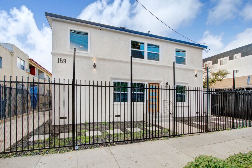 More Photos Of 161 S Burlington Ave, Los Angeles Apartments For Sale