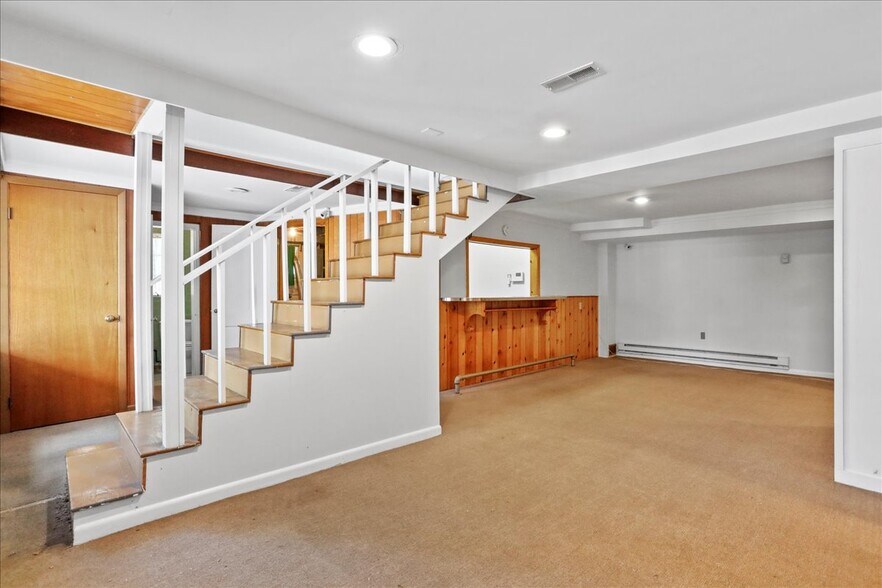 More Photos Of 2109 Valley Ave, Winchester Medical For Sale