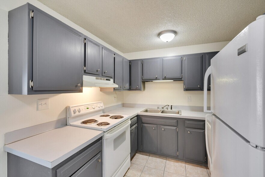 More Photos Of 2435-2459 W 11th St, Greeley Apartments For Sale