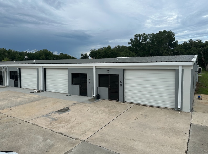 More Photos Of 140 Palm St NE, Live Oak Manufacturing For Lease