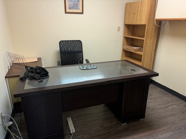 More Photos Of 4355 Interstate 30, Mesquite Office Residential For Lease