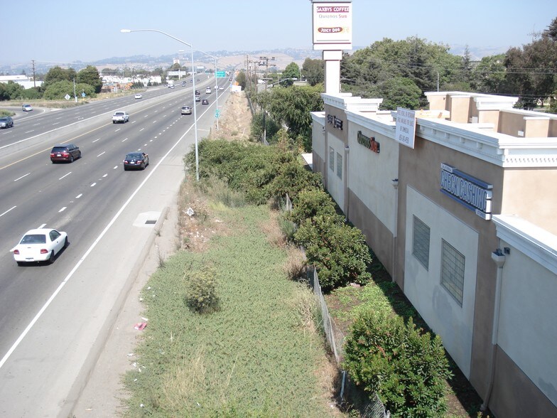 More Photos Of 26001-26025 Eden Landing Rd, Hayward Freestanding For Lease