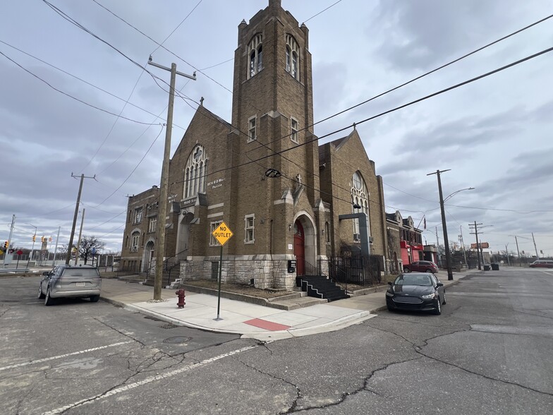 More Photos Of 9500 Stoepel St, Detroit Religious Facility For Sale