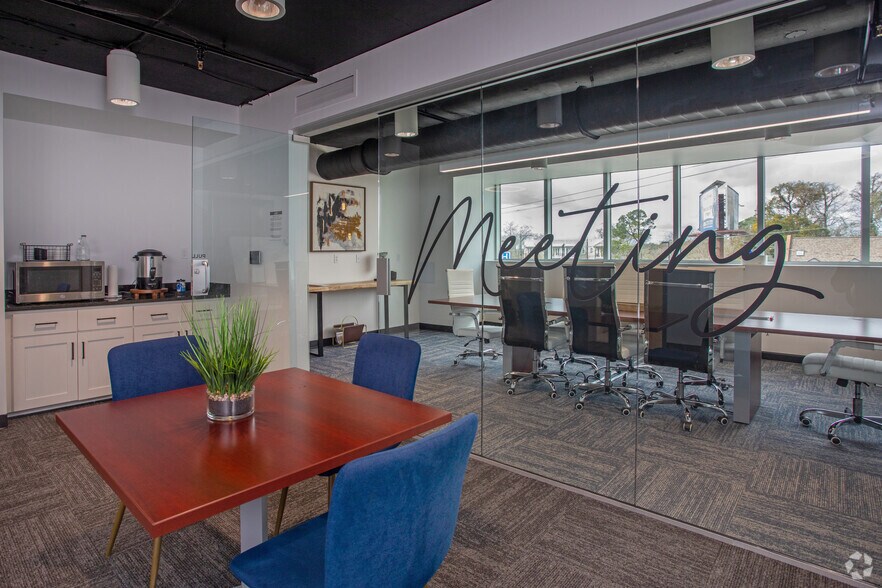 More Photos Of 1303 Thomasville Rd, Tallahassee Office For Sale