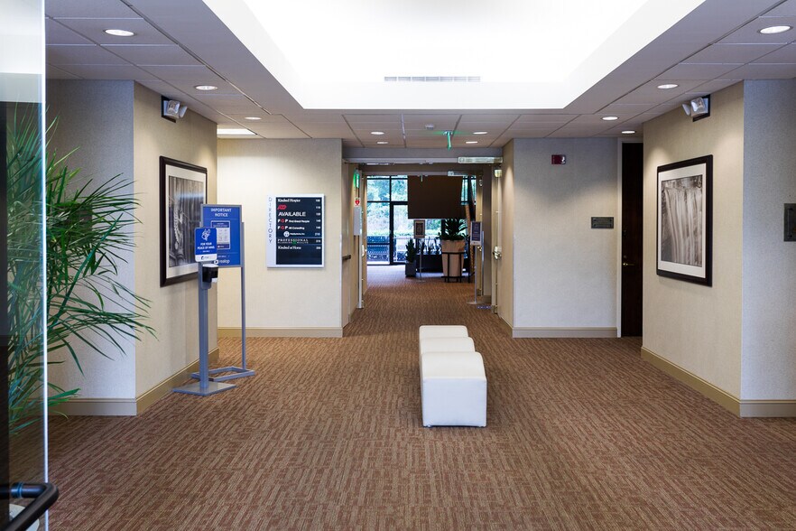 More Photos Of 15 Brendan Way, Greenville Office For Lease