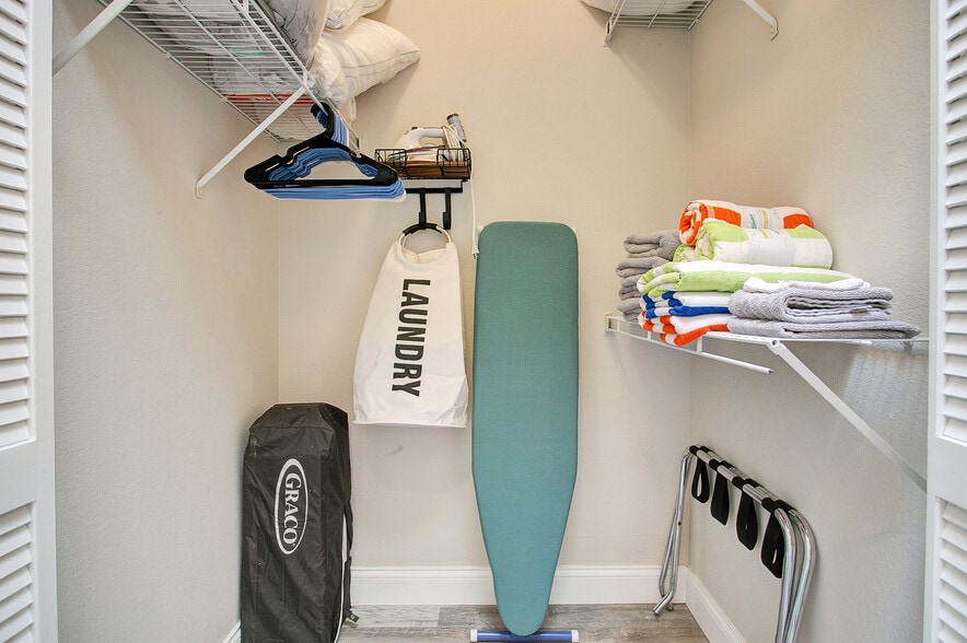 More Photos Of 141 Coco Plum Dr, Davenport Apartments For Sale