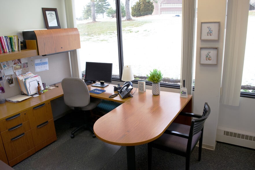 More Photos Of 11780 Borman Dr, Maryland Heights Office For Lease