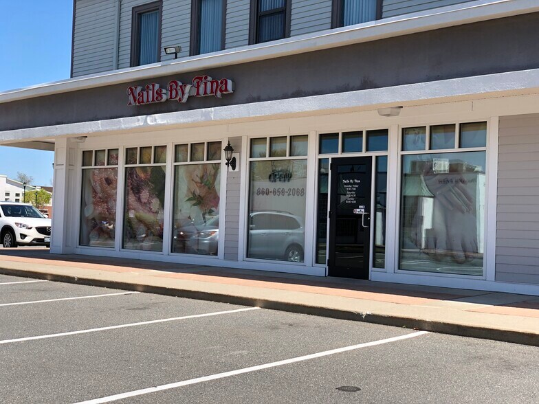 More Photos Of 63 Hebron Ave, Glastonbury Storefront For Lease