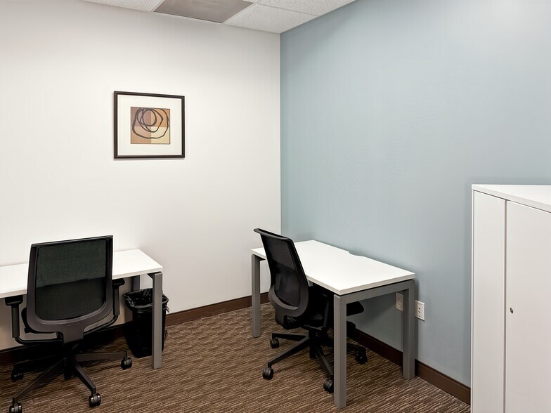 More Photos Of 7900 Oak Ln, Miami Lakes Coworking Space