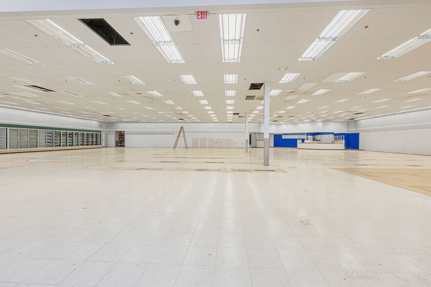 More Photos Of 351 Brighton Ave, Rochester Freestanding For Lease