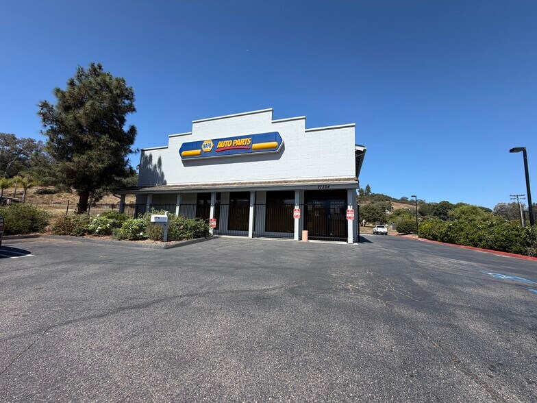 More Photos Of 27354 Valley Center Rd, Valley Center Freestanding For Lease