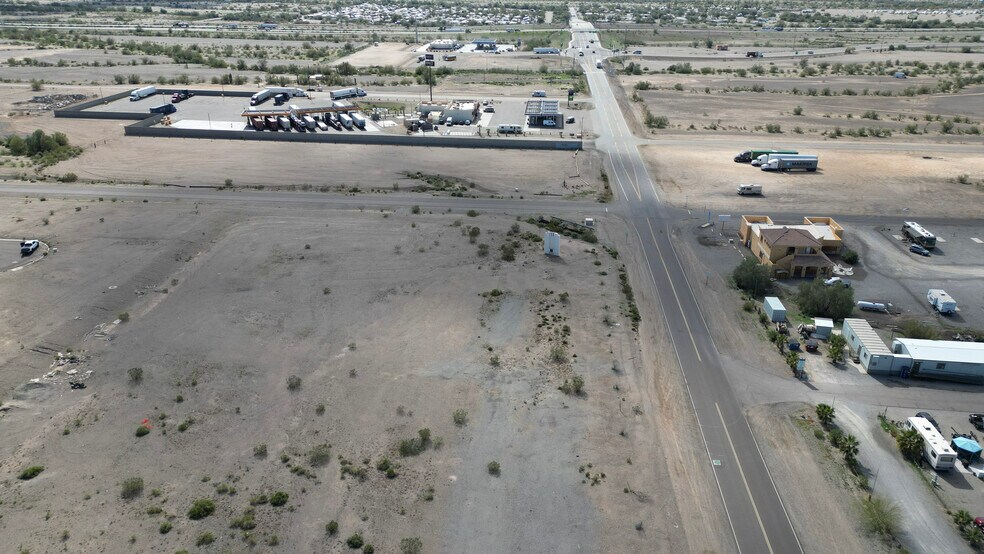 More Photos Of 391 N Riggles Ave, Quartzsite Land For Sale