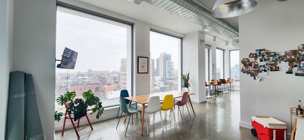 More Photos Of 10 Grand St, Brooklyn Office For Lease