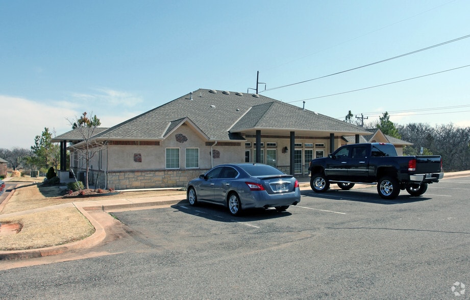 More Photos Of 941 NW 164th St, Edmond Unknown For Lease