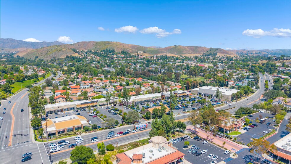 More Photos Of 30805-30895 E Thousand Oaks Blvd, Westlake Village Unknown For Lease