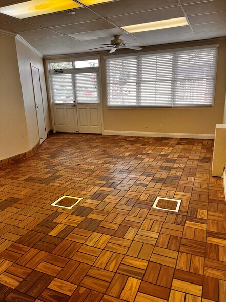 More Photos Of 4493 Moana Rd, Waimea Storefront Retail Residential For Lease