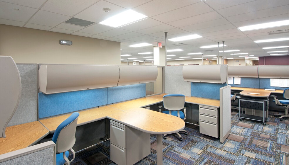 More Photos Of 94 New Karner Rd, Albany Office For Lease