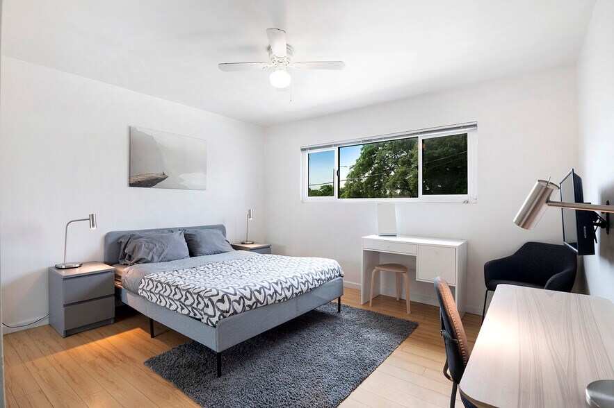 More Photos Of 2023 Preuss Rd, Los Angeles Apartments For Sale