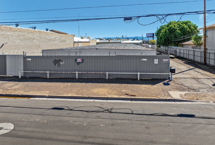 More Photos Of 2605 E Adams St, Phoenix Showroom For Sale