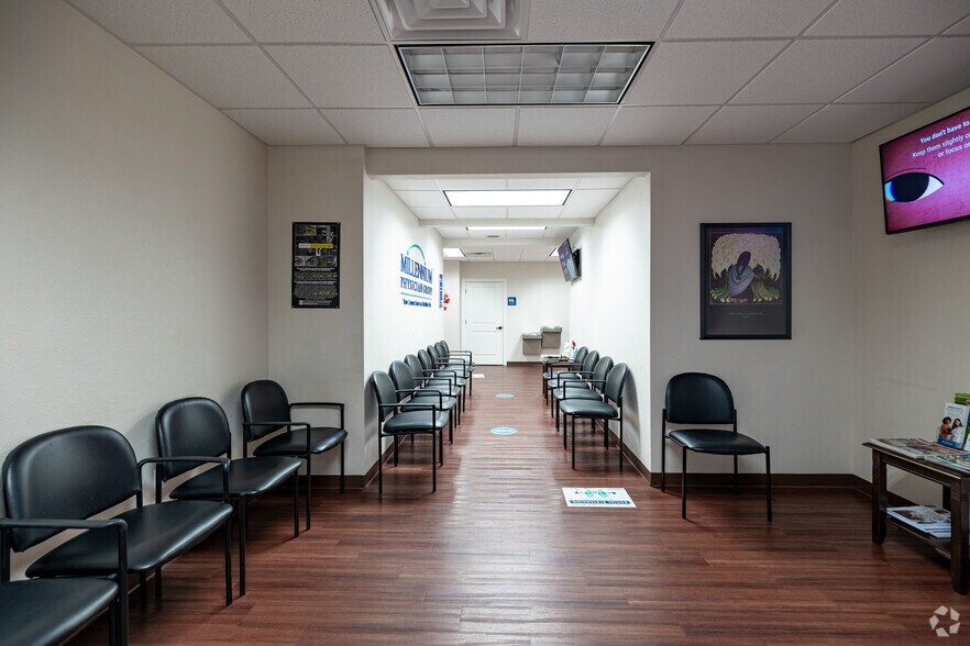 More Photos Of 13774 Plantation Rd, Fort Myers Medical For Lease