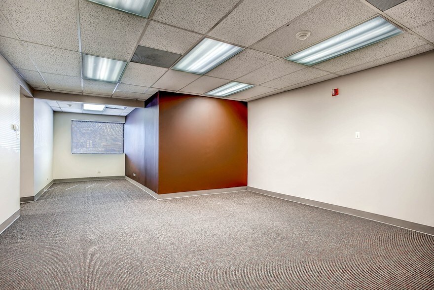 More Photos Of 363 S Harlan St, Lakewood Office For Lease