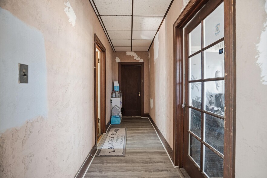 More Photos Of 511 3rd St, Rodeo Storefront Retail Residential For Sale